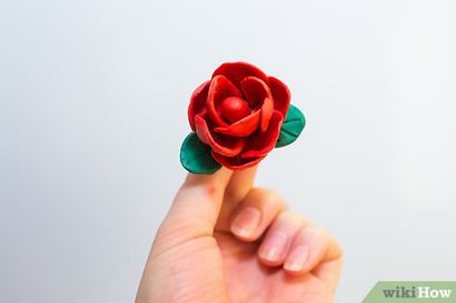 Comment faire des roses sur Fondant 14 étapes (avec photos)