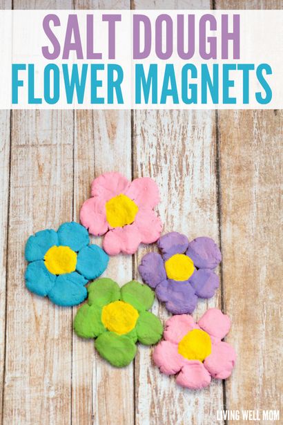 Wie man Salzteig Blumen-Magneten