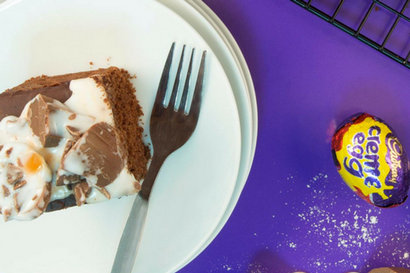 Comment faire Scotch Crème Oeufs recette combine avec un gâteau favori Cadbury et plus de chocolat -