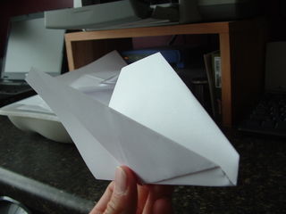 Comment faire le meilleur avion en papier le Harrier 8 étapes