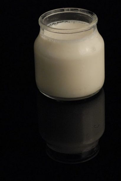 Comment faire du yaourt utilisant Buttermilk, LEAFtv
