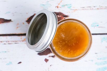 Comment faire vos propres Creamed Honey (avec de la lavande!)