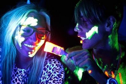 Comment faire vos propres bâtons maison Glow - Expériences scientifiques