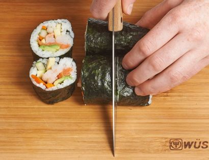 Allrecipes Dish - Wie Sie Ihre eigenen Sushi Rolls (Infografik) Make