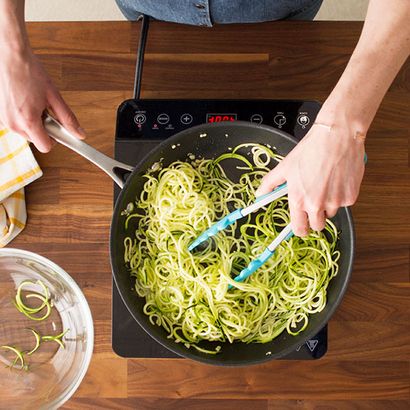 Comment faire Zucchini nouilles, avec ou sans Spiralizer, Taste of Home