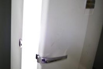 Wie malen einen Rusty Kühlschrank, Heimleiter, SF-Tor
