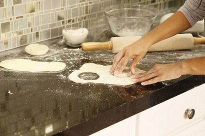 Comment choisir le bon comptoir de granit couleur pour votre cuisine, Granite Transformations Blog