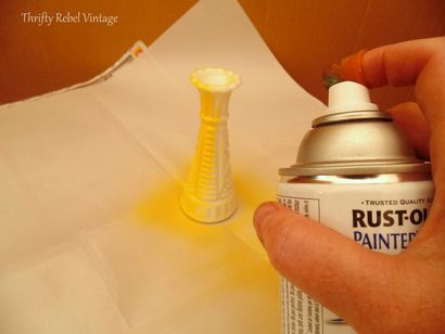 Comment faire pour pulvériser de la peinture Vases en verre rapide - facile - Thrifty Rebel Vintage
