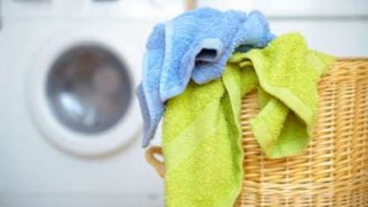 Wie Sie Ihre eigene Arbeit zu Hause waschen starten und Service-Falten