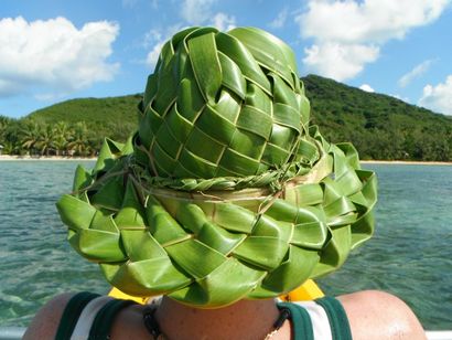 Comment Tisser un chapeau de noix de coco Out feuilles, bois Jenny