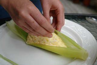Humitas ou gâteaux de maïs frais cuits à la vapeur