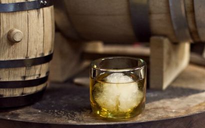 Infusion Ideen für Classic Bourbon Cocktails - A Bar Above