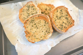In Michelle s Kitchen Leicht Buttery Knoblauch Brotaufstrich (Knoblauchbutter), Vegan oder nicht