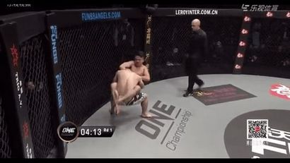 Insane KO du jour Le Double Northern Lights Suplex