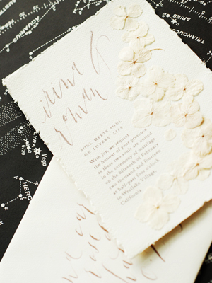 Irina Roman - s Pressé de fleur Invitations de mariage (mariage) __gVirt_NP_NN_NNPS<__ Irina Roman - s Pressé de fleur Invitations de mariage