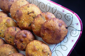 Odyssey Cooking Jagruti gujrâtî Bajri Na Vada - le style gujarati Millet Flour pakora