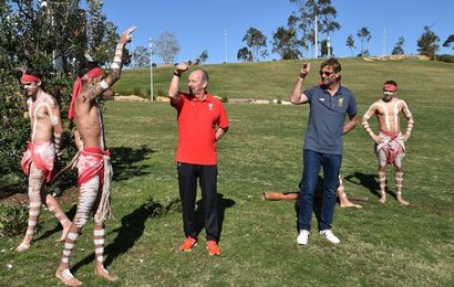 Jurgen Klopp danse avec les Aborigènes comme Liverpool embrasser la culture australienne en voyage à Sydney -