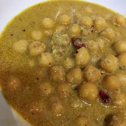 Kadala Curry Recette Kerala Style - pois chiche indienne Recette Curry avec sauce au coco - Recette de jardin