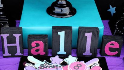 Kara - Idées Party Girly Rock Star Danse Rose Birthday Party Planning Ideas Décorations (partie) Kara - du Parti Idées Girly Rock Star Danse Rose Birthday Party Planning idées Décorations