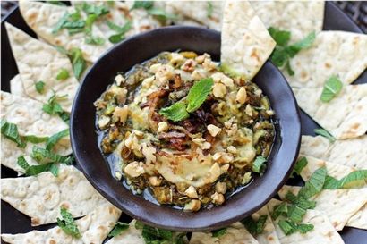 Kashke Bademjan ~ persane style rôti Aubergine Dip Recette sur Food52