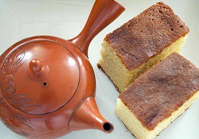 Kasutera (Castella) Japanisches Biskuitteig Rezept; Plus oyatsu, 3-o - Uhr Snack-Zeit, JustHungry