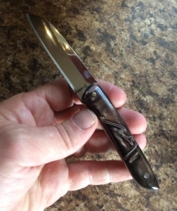 matériel de poignée de couteau Kirinite - un coutelier - point de vue