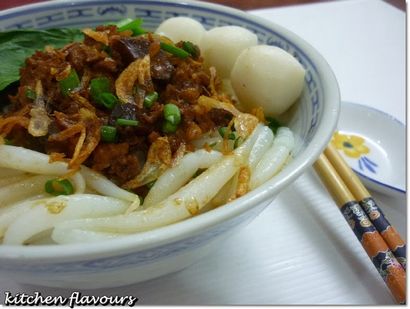 saveurs de cuisine Loh Shi Fun (Pin) Noodles avec viande hachée