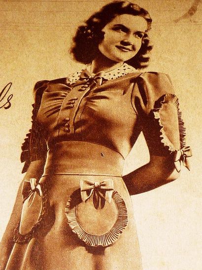 KittysVintageKitsch Vintage Fashion Tutorial- 1940 Robes de jour (tutoriel) KittysVintageKitsch mode vintage Tutorial- 1940 Robes de jour