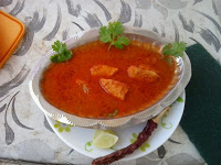 Kolhapuri Huhn, würzig Kolhapuri tambda rassa Rezept, Kolhapuri rotes Curry-Huhn, Annapurna