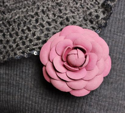 fleurs en cuir Archives - Créations PresentPerfect, accessoires originaux de fleurs en tissu et (original) fleurs en cuir Archives - Créations PresentPerfect, accessoires de fleurs en tissu et