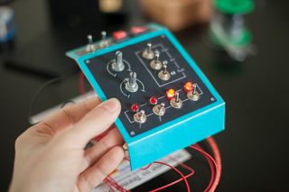 Lassen Sie uns - s Game-Controller 11 Schritte machen (mit Bildern)