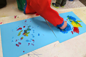 Bibliothek Entscheidungsträger Kleinkind Malklasse Cling Wrap-Malerei