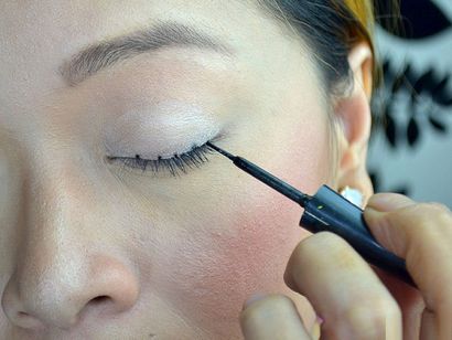 Traceur liquide Tutoriel - Comment appliquer eyeliner liquide parfaitement