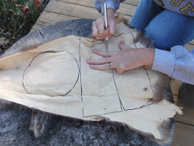 Petit Blog dans la Big Woods Comment faire un chapeau de raton laveur (marque) Petit Blog dans la Big Woods Comment faire un chapeau de raton laveur