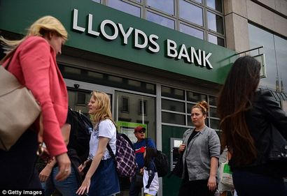 Lloyds et les clients souffrent NatWest problème bancaire en ligne, Daily Mail en ligne
