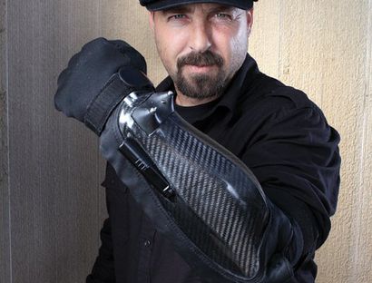 Sheriffs Testing Los Angeles Stun Handschuh, und wie auch Sie Ihre eigene Stun Glove Make