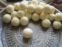 Madhuri de cuisine rasgullas spongieuses