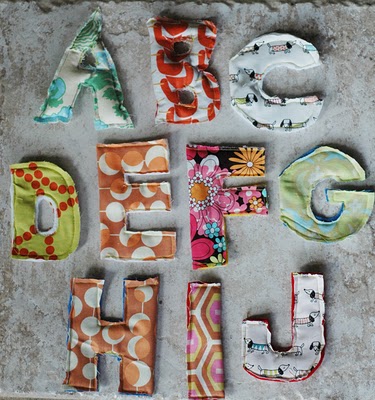 Lettres tissu magnétiques (__gVirt_NP_NN_NNPS<__ tissu) Lettres tissu magnétique