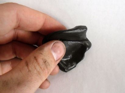 Magnetic Putty est facile à faire et amusant de jouer avec, Faites en sorte