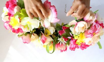 Make A $ 344 Blumenkranz Für $ 15 - ein Stück Regenbogen