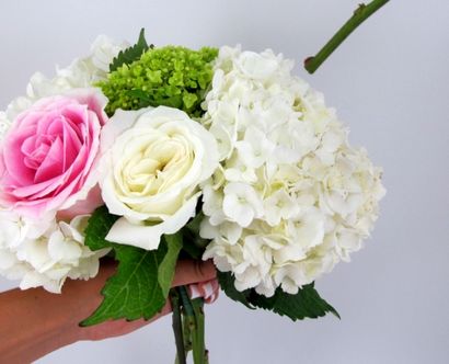 Faire un bricolage Hydrangea et Rose Bouquet, Le budget Savvy Bride