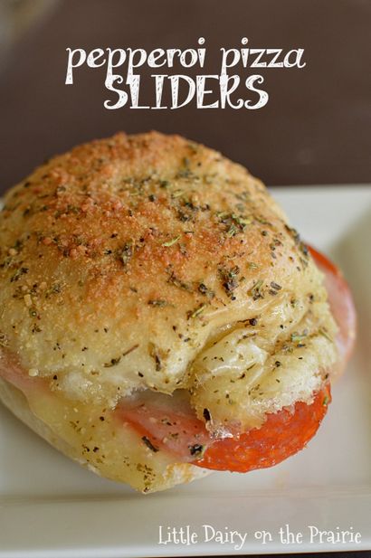 Prenez de l'avance Pepperoni Pizza Sliders - Little Dairy dans la prairie