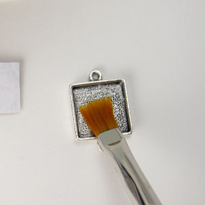 Faire un pendentif en résine - les anneaux de saut offrant Man Perle, des kits et des instructions de projet (résine) diy Faire un pendentif en résine - les anneaux de saut offrant Man Perle, des kits et des instructions de projet