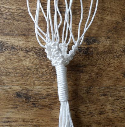 Faire un macramé Superbe Vase suspendu