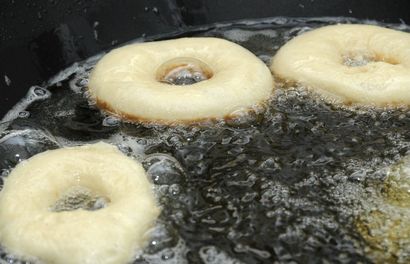 Faire Great Donuts à la maison sans un bol à mélanger