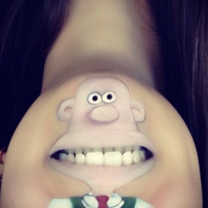 Maquilleur rend personnages de dessins animés Come Alive sur son visage, Oddity Central - Collecte Bizarreries (comment elle faire le maquillage du diable) Maquilleur rend personnages de dessins animés Come Alive sur son visage, Oddity Central - Bizarreries Collectionner