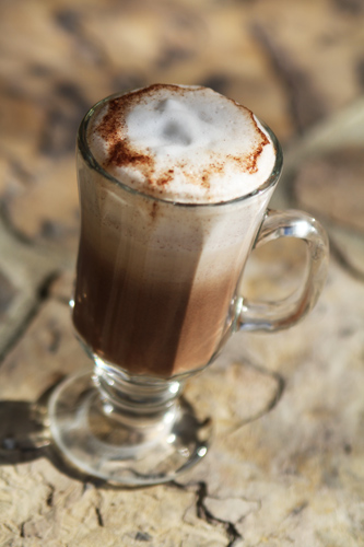 Faites vos propres boissons chaudes Coffeehouse avec l'huile de coco