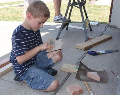 Erstellen Sie Ihr eigenes Holzblöcke - Frugal Fun für Jungen und Mädchen