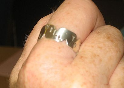 Faire une bague en argent Sterling 9 étapes simples (avec photos)