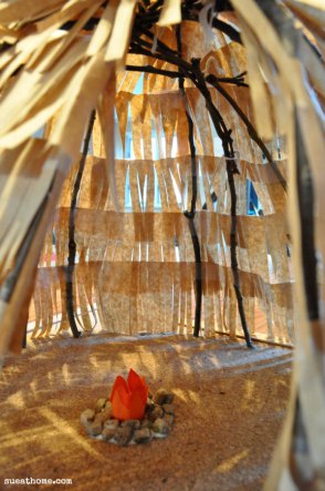 Faire un wigwam pour un Sue projet de l'école, à la maison